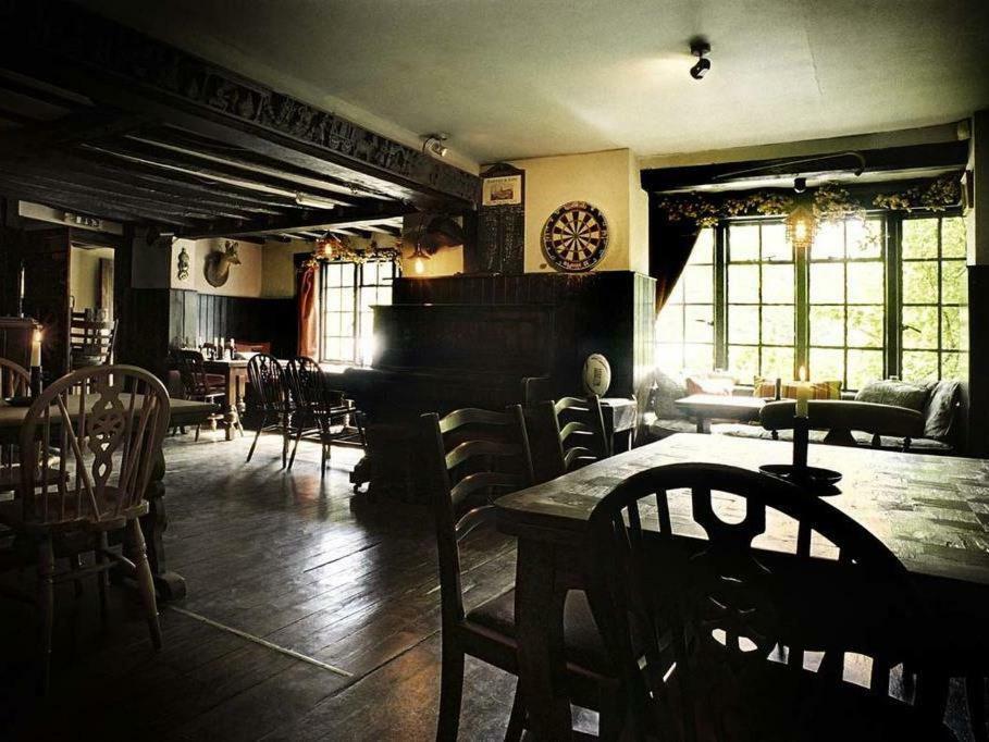 The Blackboys Inn Framfield Exterior photo